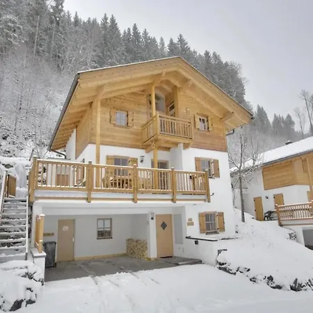 Spacious Detached In Village
